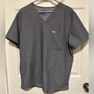 FIGS Chisec Three-Pocket Scrub Top Graphite